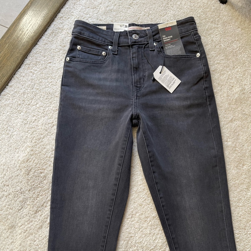 NWT Levi's Premium 721 High Rise Skinny Studded Embellished Jeans Size 26/28 - Picture 4 of 14